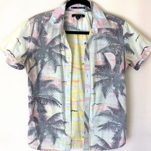 Floral Button Up Top 🌸🌴